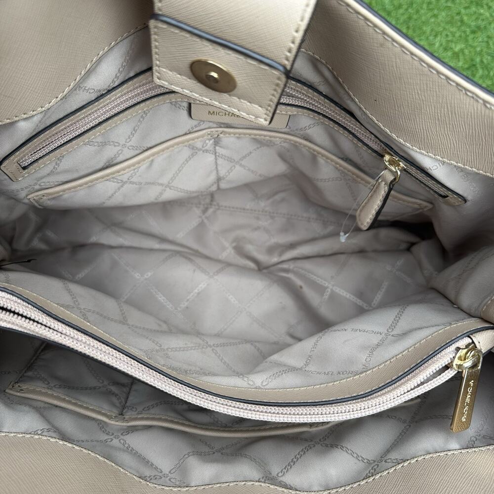 Michael Kors Ellis LG Saffiano Leather Shoulder Tote Satchel Oyster Preppy Glam - Picture 14 of 15